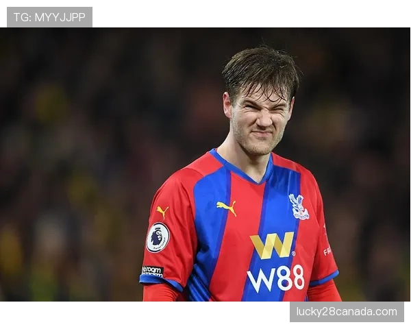 特写:水晶宫老帅霍奇森在塞尔赫斯特公园完成个人英超第400场执教 特写:水晶宫老帅霍奇森在塞尔赫斯特公园完成个人英超第400场执教